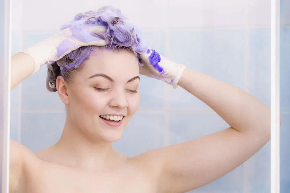 Gunakan purple shampoo