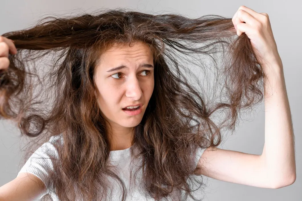 10 Cara Mengatasi Rambut Panjang Kusut dan Mudah Patah