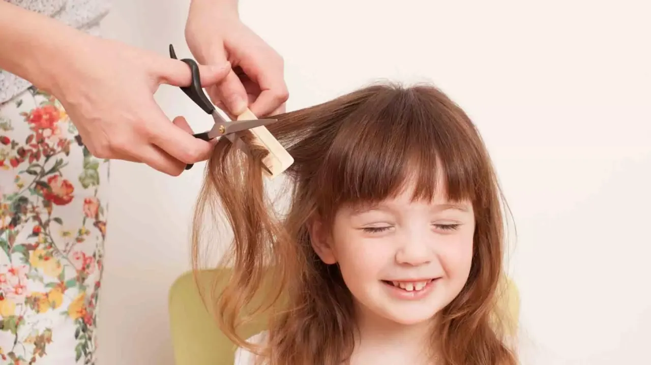 Mengatasi Rambut Kusut pada Anak: Tips dan Trik