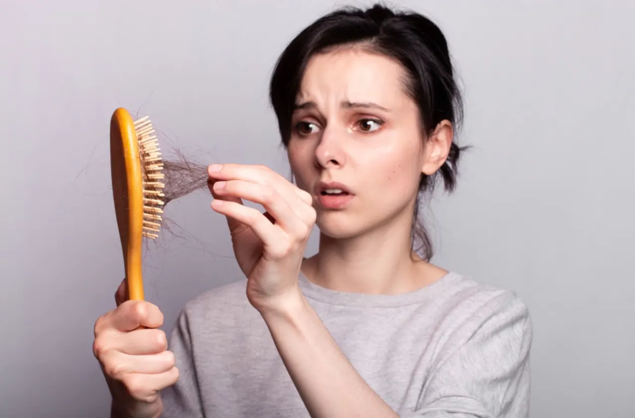 Panduan Lengkap Merawat Rambut Rontok: Solusi Terbaik untuk Masalah Rambut