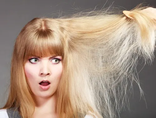 7 Kebiasaan Sehari-hari yang Bikin Rambut Kamu Jadi Bercabang (Tanpa Kamu Sadar!)