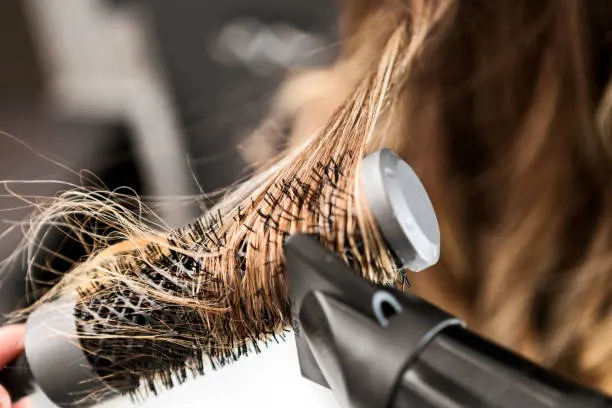 Patah-Patah Rambut karena Terlalu Sering Ngebakar
