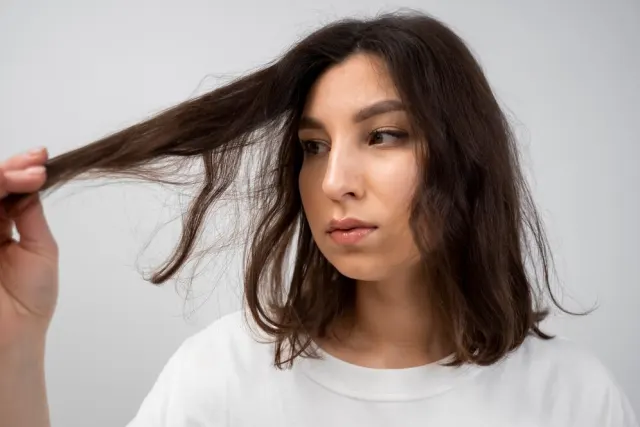 Rambut Sulit Panjang? Ini 8 Hal yang Bikin Pertumbuhannya “Nge-lag”!