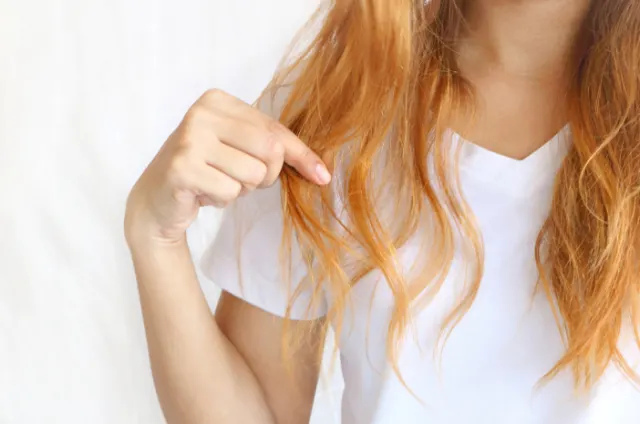 Kerusakan Rambut Akibat Pewarnaan: Fakta dan Pencegahannya