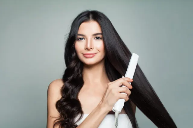 Trik Styling Rambut Tahan Angin dan Matahari