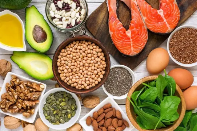 Makanan yang Kaya Omega-3 untuk Mengatasi Rambut Kering dan Rontok