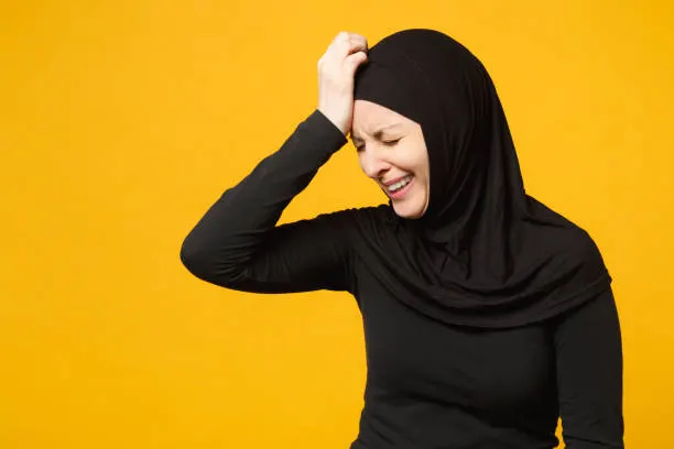 Cara Mengatasi Keringat & Panas di Kulit Kepala bagi Hijabers