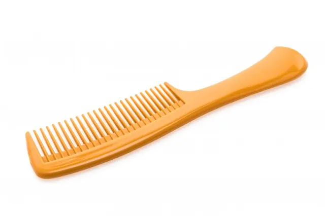 Jangan Asal Pilih! Panduan Memilih Sisir yang Tepat agar Rambut Tidak Mudah Patah dan Rontok