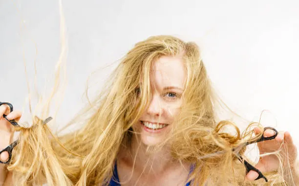 Cara Jinakkan Rambut Kusut dan Mengembang, Hanya 10 Menit